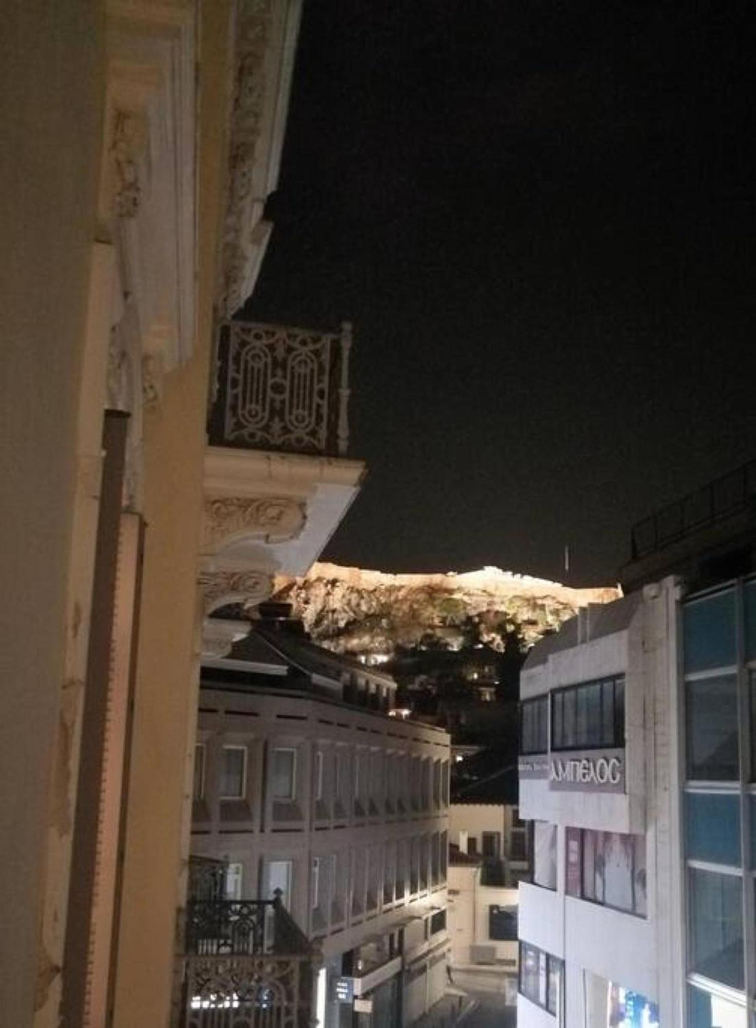 Elegant Apartment Under The Acropolis Atina Dış mekan fotoğraf