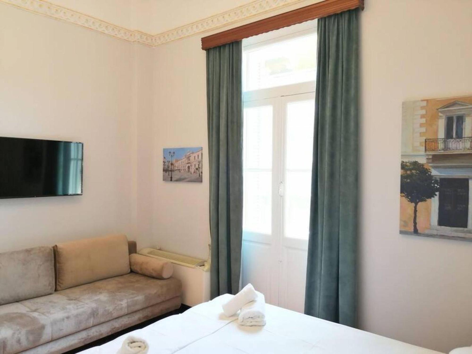 Elegant Apartment Under The Acropolis Atina Dış mekan fotoğraf
