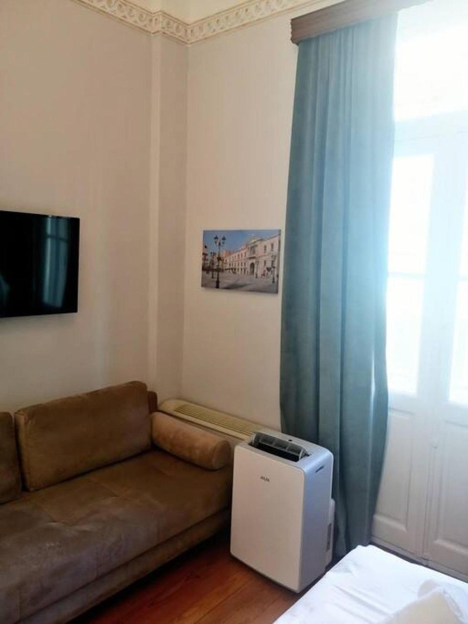 Elegant Apartment Under The Acropolis Atina Dış mekan fotoğraf