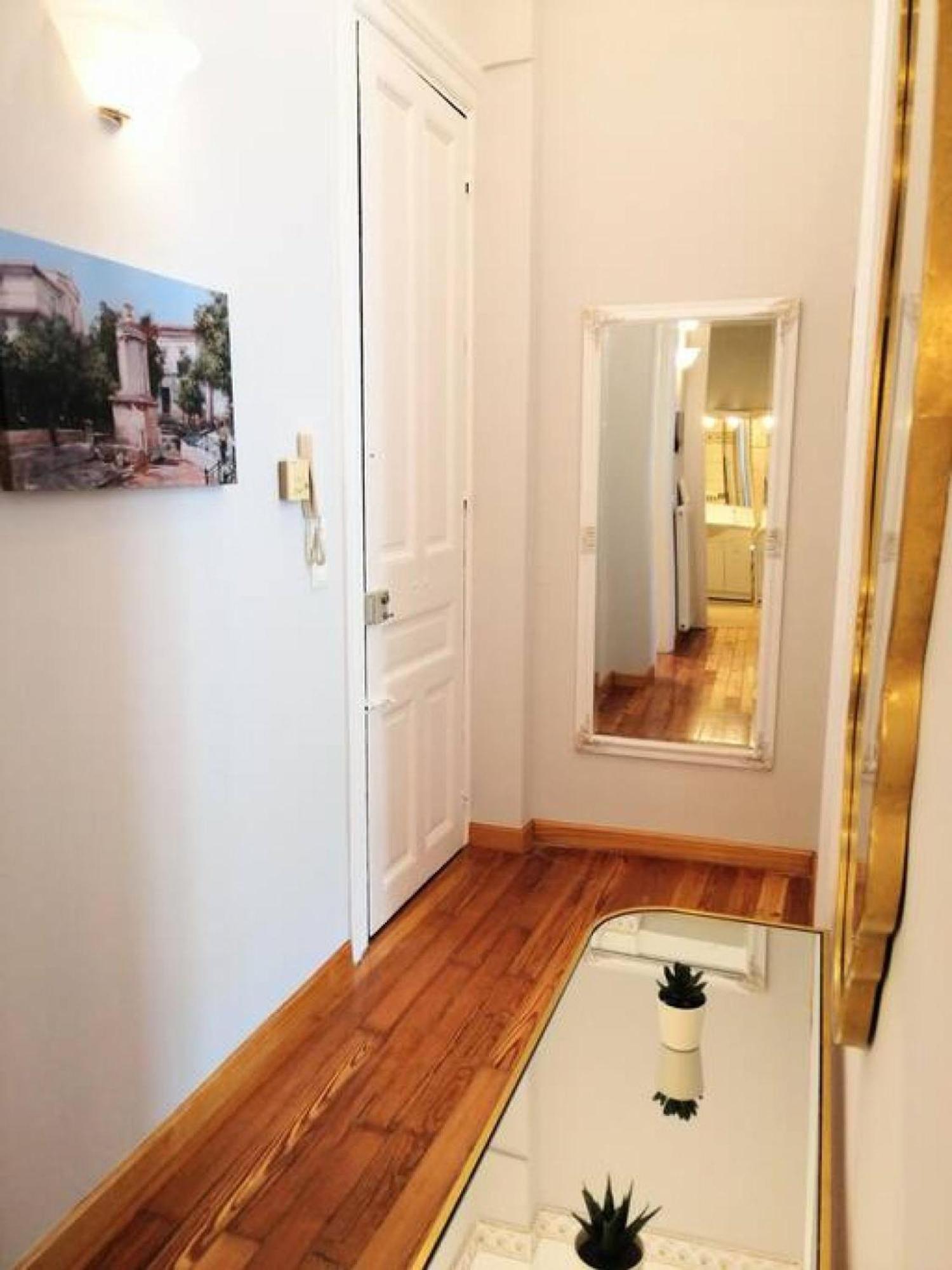 Elegant Apartment Under The Acropolis Atina Dış mekan fotoğraf
